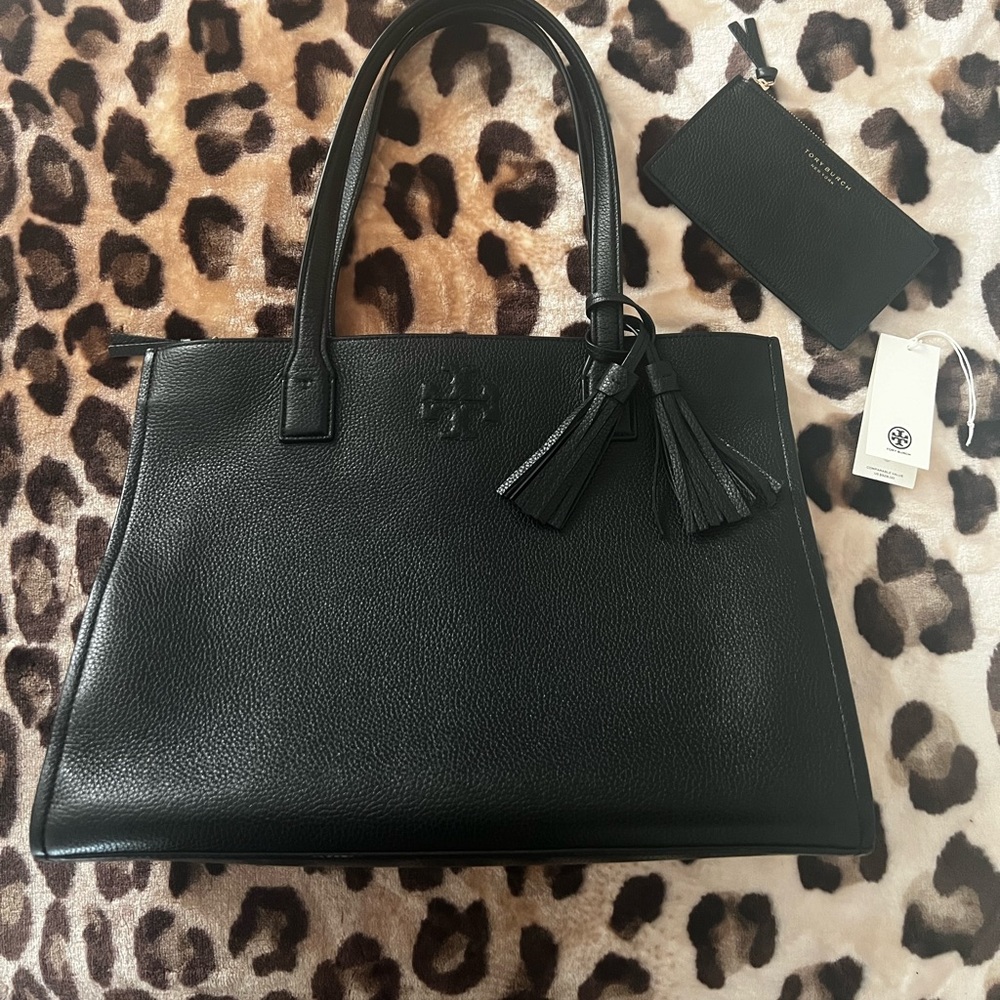 Great like new condition tory burch black leather bag tote (org. Tag $528)